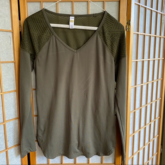 Lole olive green v neck top XS - Picture 1 of 10